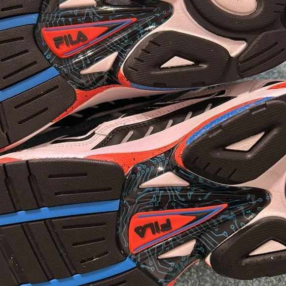 FILA New Limited Edition - Picture 5 of 7